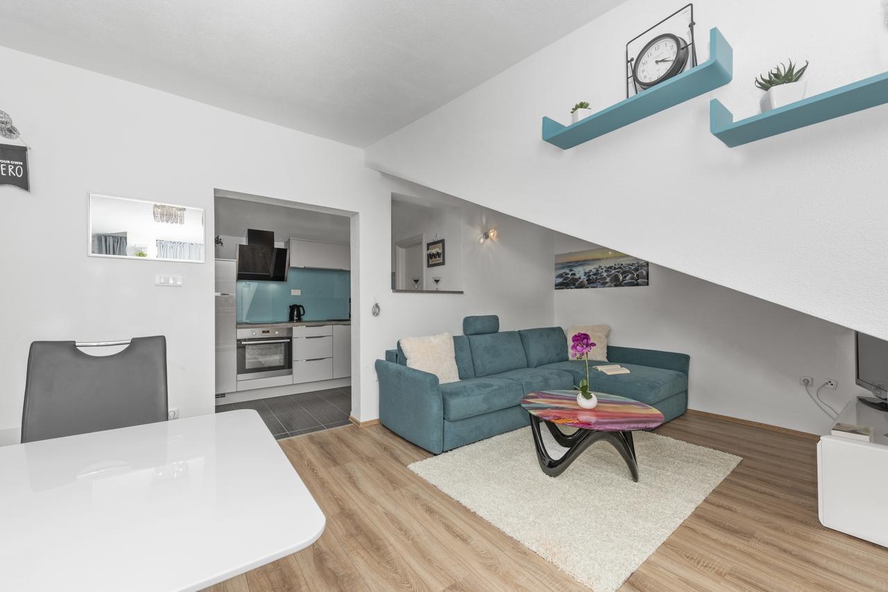 Apartment Nikola Трогір Екстер'єр фото